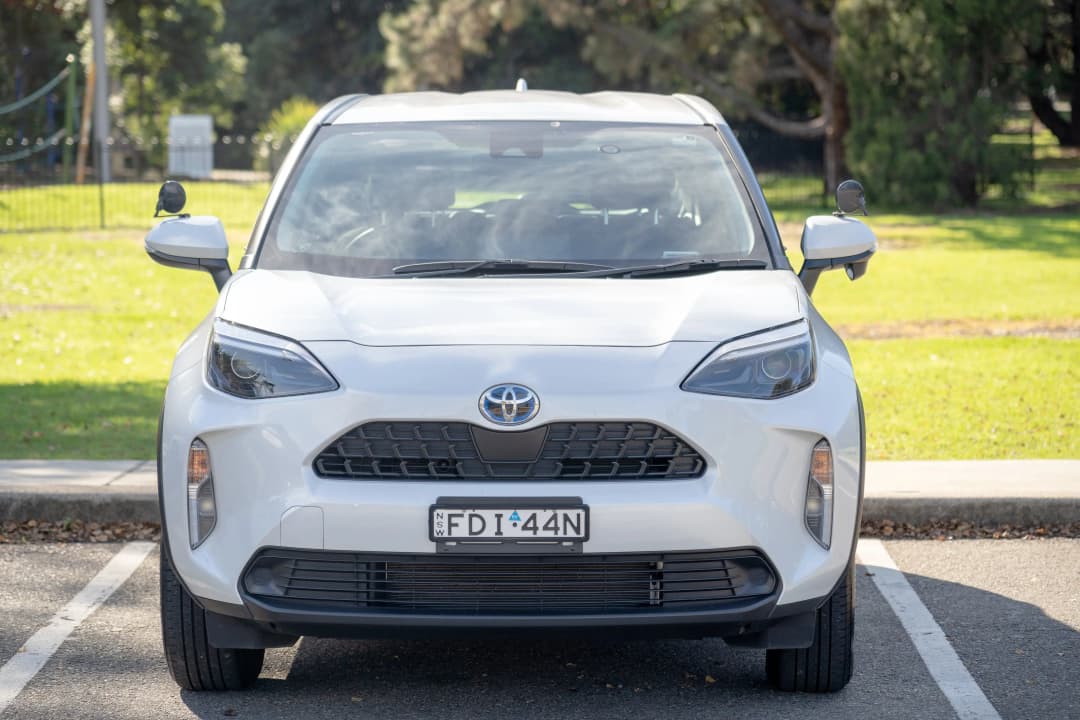 Dual brake car hire service